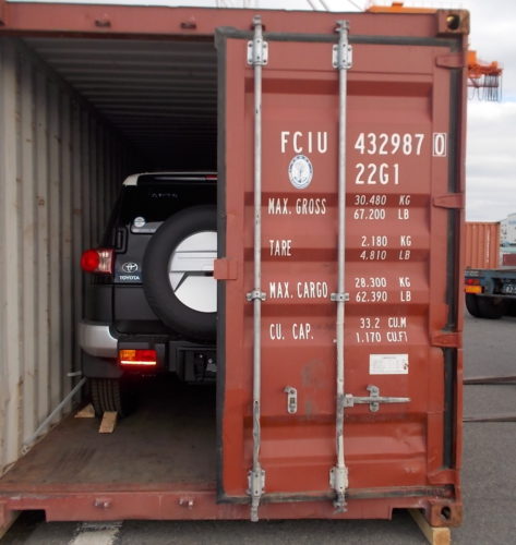 Are-cars-shipped-in-Containers-Citizenshipper